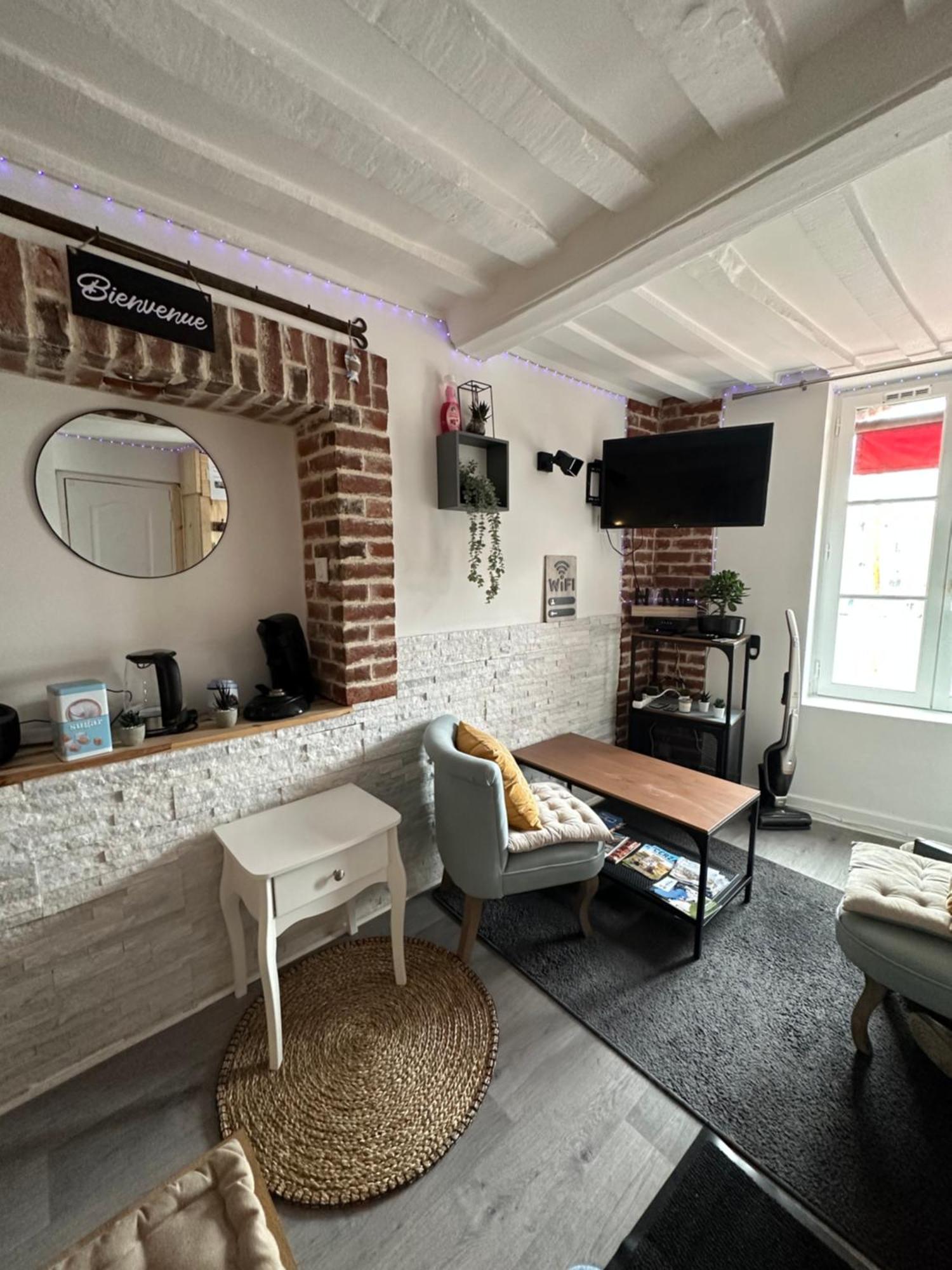 Le Ti Wi Studio En Plein Coeur Du Vieux Bassin Honfleur Esterno foto